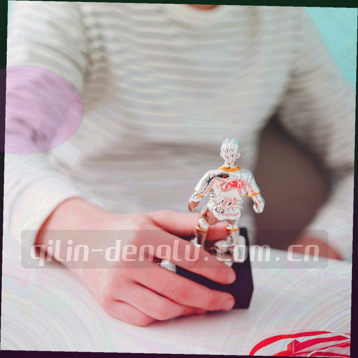 圆形刻度盘，标注周、月、赛季三种分割